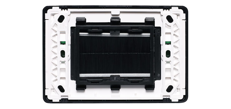 1518-flat-black-brush-entry-wallplate-clipsal-pro-1.jpg