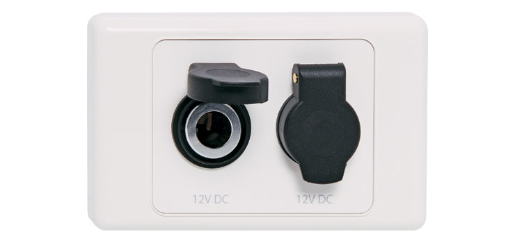 1691-caravan-dual-merit-socket-12v-dc-wallplate-1.jpg
