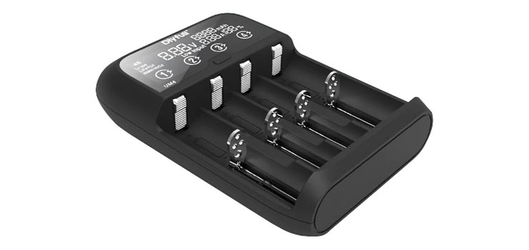 3174-4-way-universal-fast-battery-charger-with-lcd-1.jpg