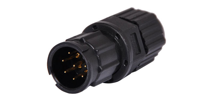 6718-8-pin-5a-locking-male-line-ip67-waterproof-plug-1.jpg