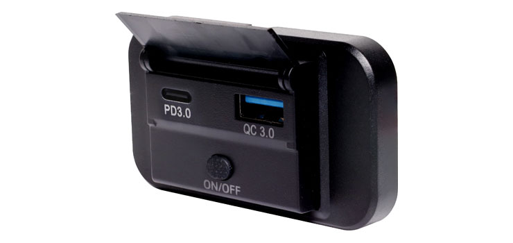 Dual USB C 18W PD / USB QC3 Surface Mount Socket