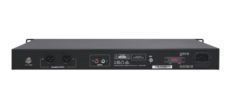 Bluetooth CD & Audio Player/DAB+ & FM Tuner